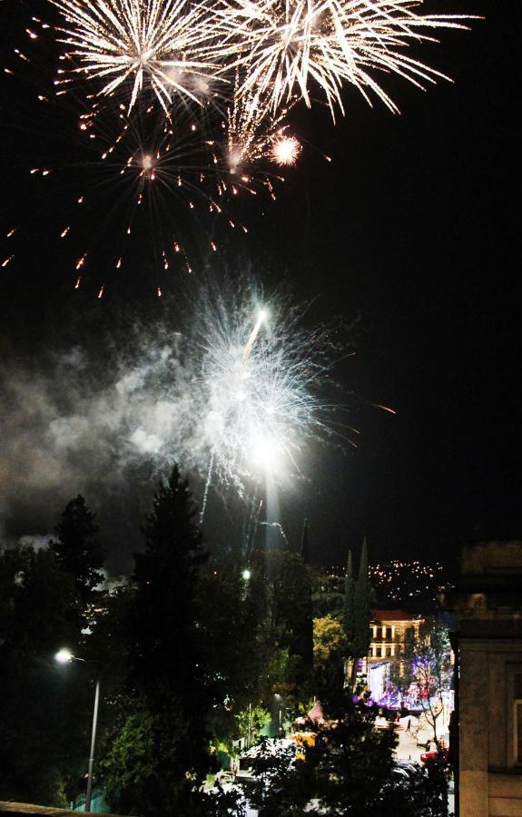Twins Otel Tiflis Dış mekan fotoğraf